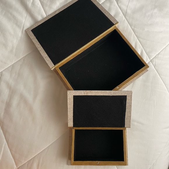 Magnetic Paris book-shaped storage memory boxes - Picture 4 of 6